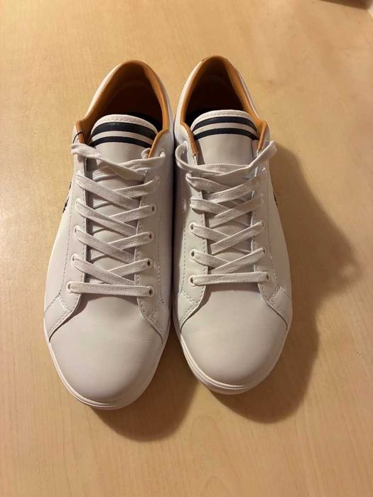 Продавам обвуки Fred Perry, 45 номер