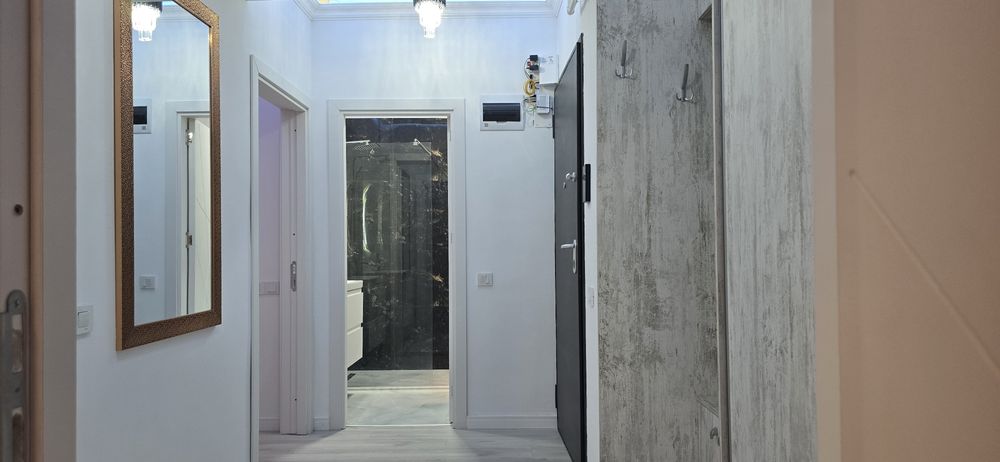 Proprietar inchiriez ap.2.cam.Exigent Plaza faza 5 cu parcare  inclusă