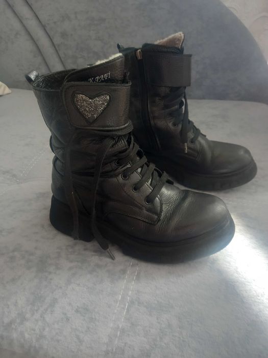 Зимние ботинки 36  размер на девочку, натуралка