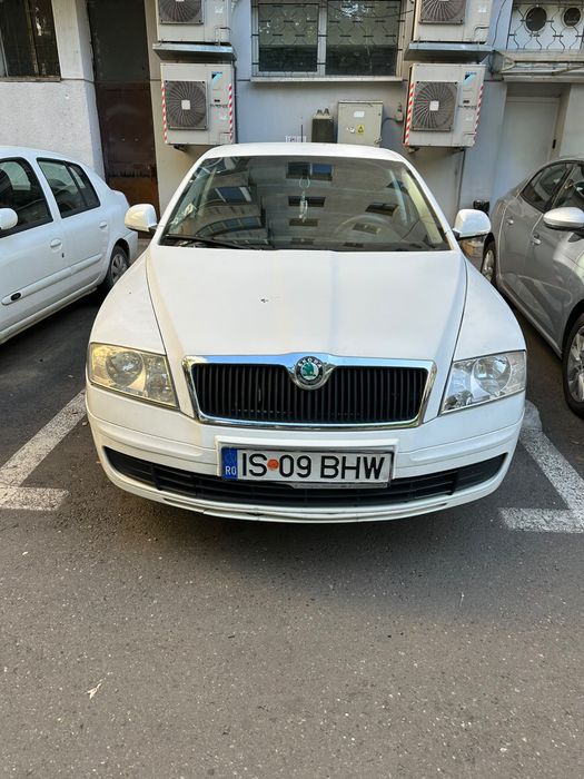 Vand Skoda Octavia 1.6 benzina 2011