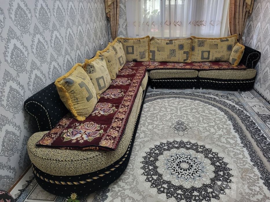 Диван для гостиной или для кухни ну куда угодно