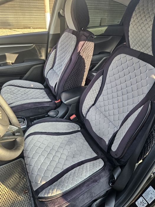 Продам чехлы на машину