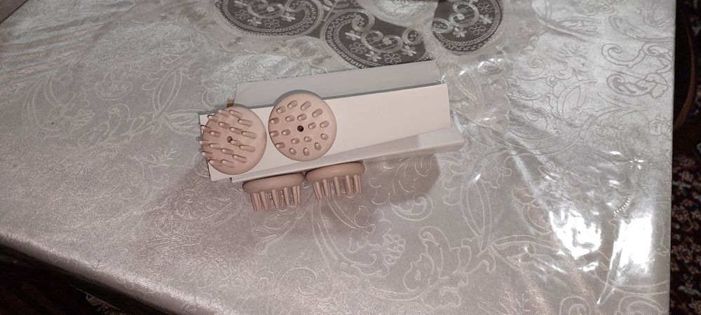 Массажёр  для лечения. Состояние отличное. Цена договорная.
