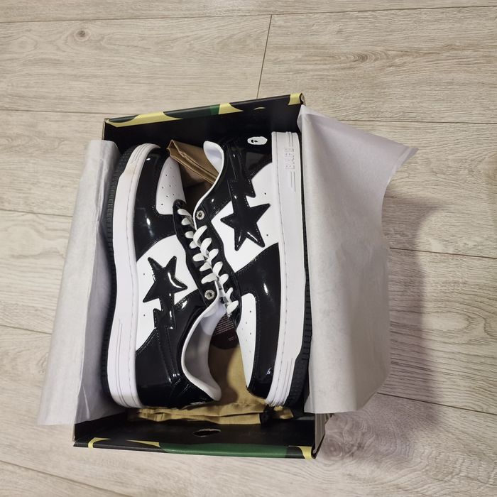 Bapesta negru si alb