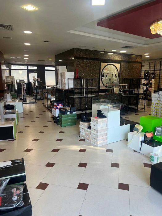 Дава се под наем Магазин в София, Карпузица - 300 кв.м за 1989 € - Снимка #2