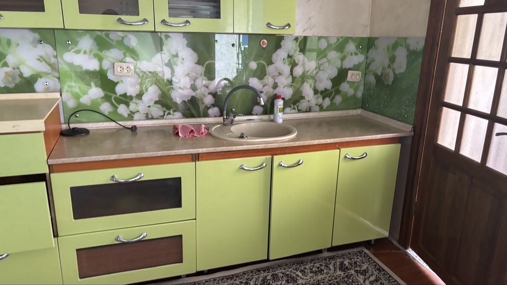 Продается кухонный гарнитур