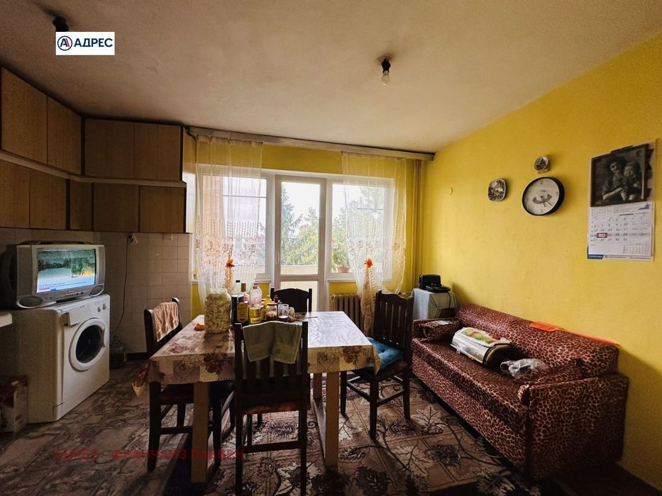 Продава се Тристаен апартамент в Плевен, Идеален център - 107 кв.м за 1449 €/кв.м - Снимка #1