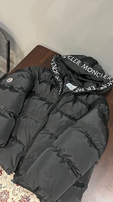 куртка Moncler, новый