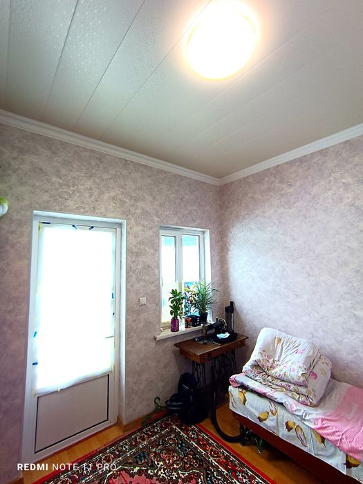 Уй срочно сотилади