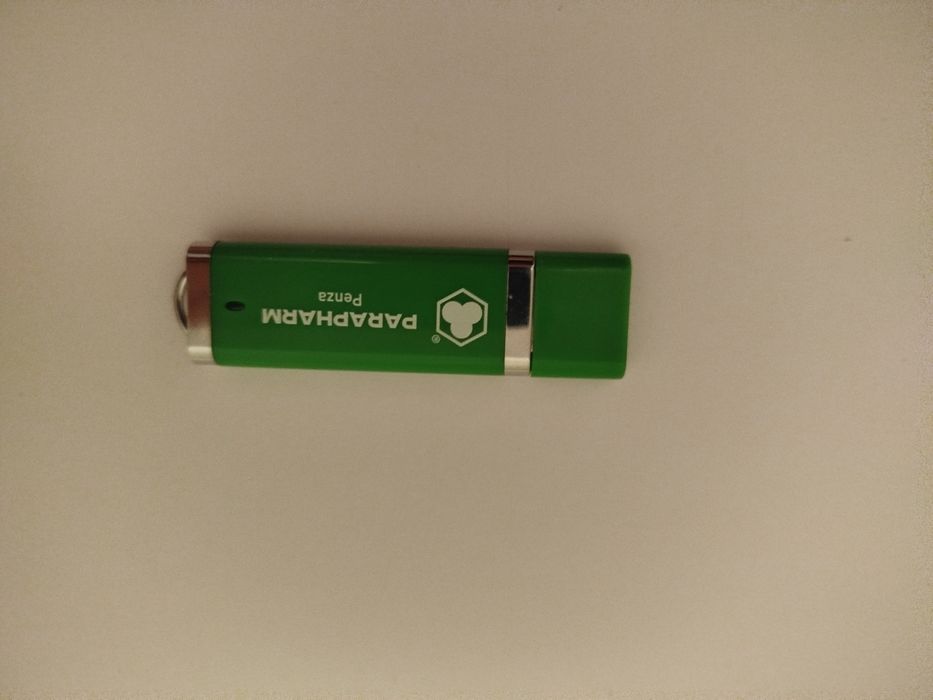 Новые фирменные флешки