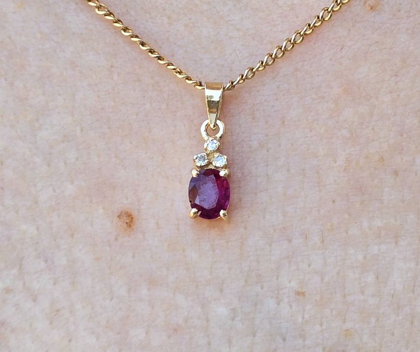 Pandant din aur galben 14k cu rubin și diamante naturale
