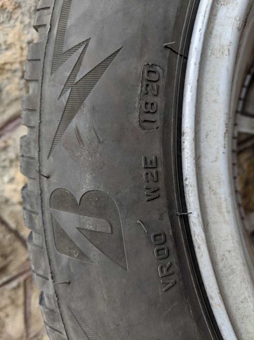 Set 4 anvelope de iarna Bridgestone Blizzak, 225/55/R18 cauciucuri M+S