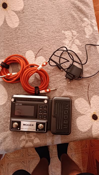 Продам гитару Cort KX100