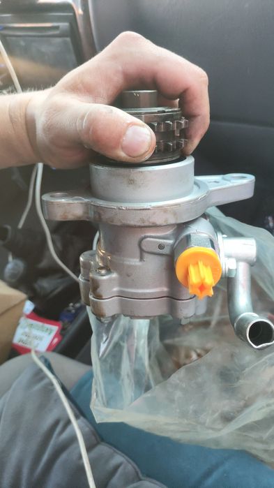 Насос ггидроусилителя руля Nissan x-trail infinity