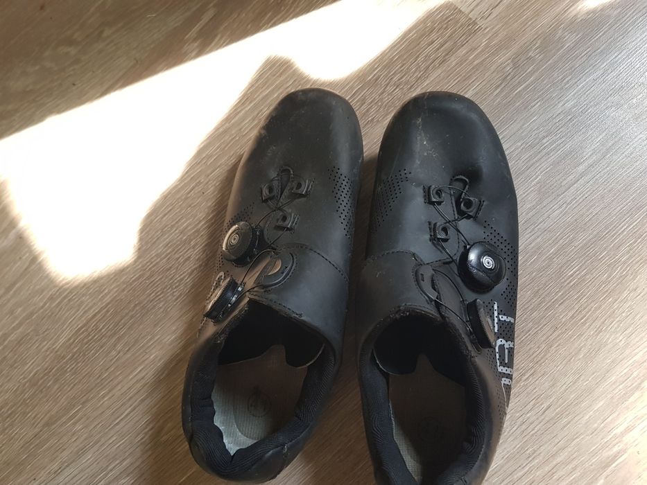 Продаю вело туфли