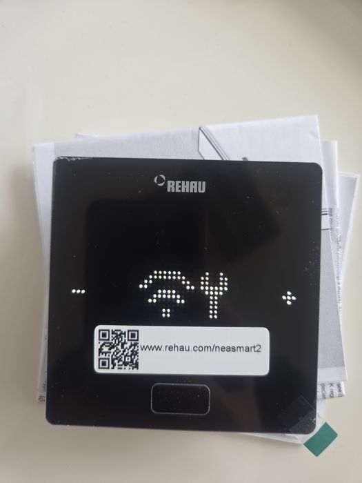 Стаен термостат Rehau NEA SMART 2.0, черен