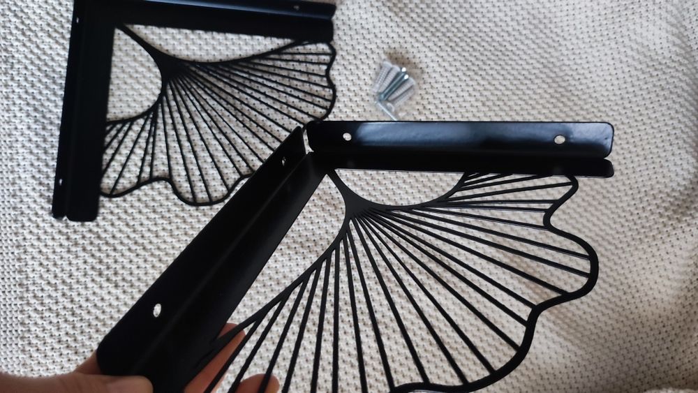 Продам кронштейны для полки новые металл