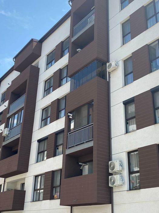 Inchideri terase balcoane foisoare cu sticlă armonică