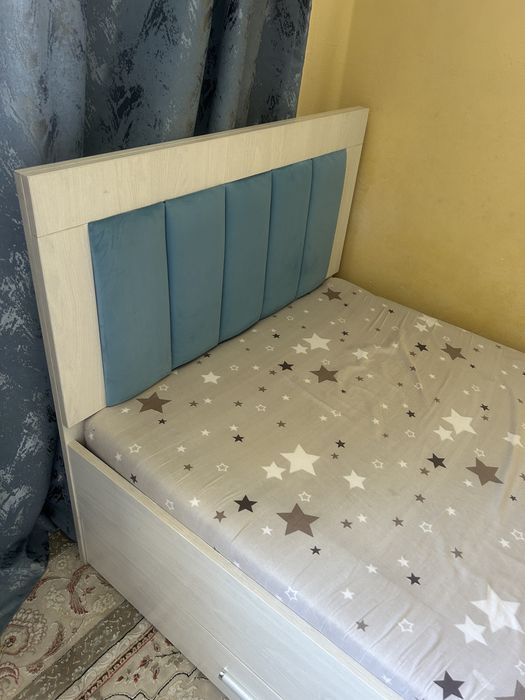 1 адамдық төсек сатылады