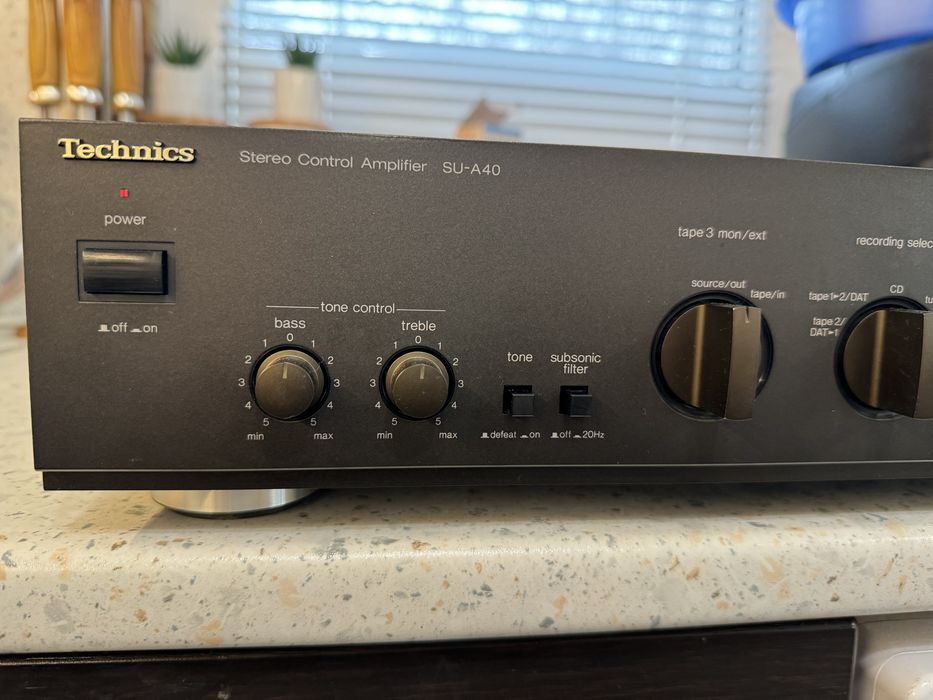 Technics SU-A40 Пред усилвател