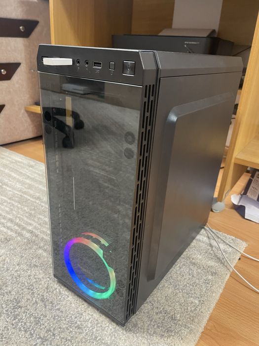 Vand carcasa pentru pc segotep