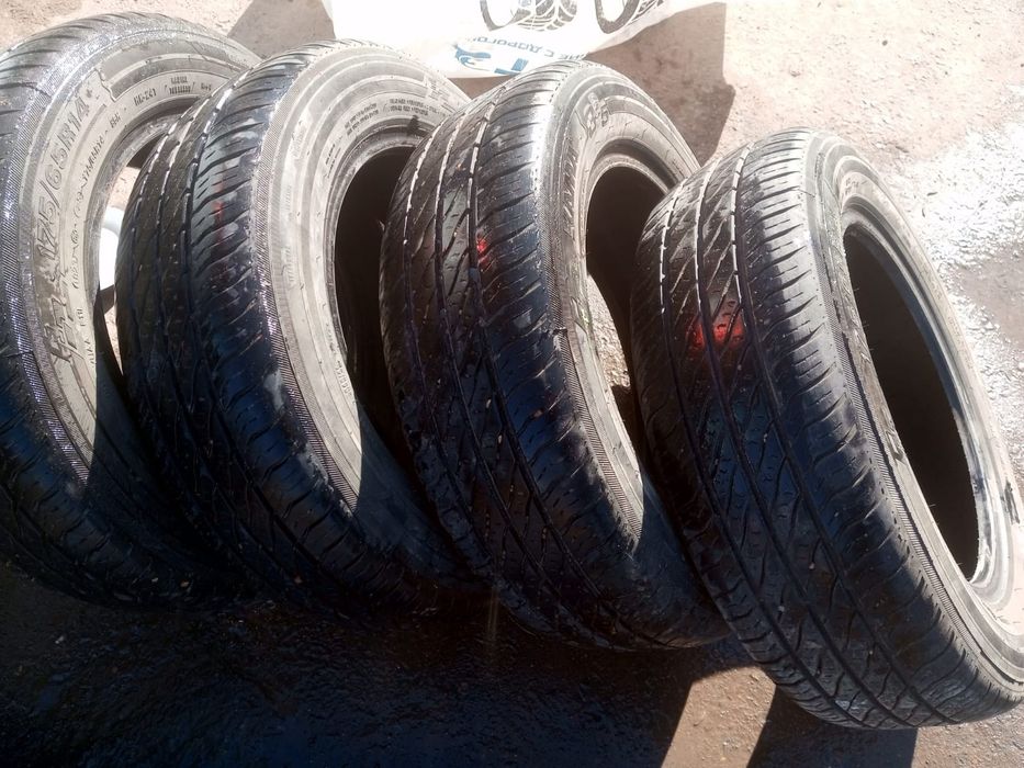 Продам комплект шин