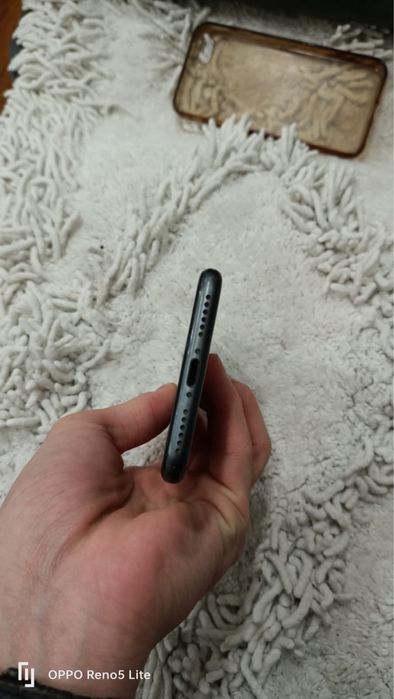 Айфон 8 64 ГБ