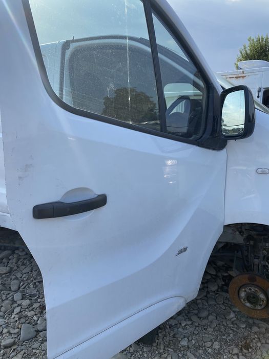 Geam ușă dreapta față Opel Vivaro 2016