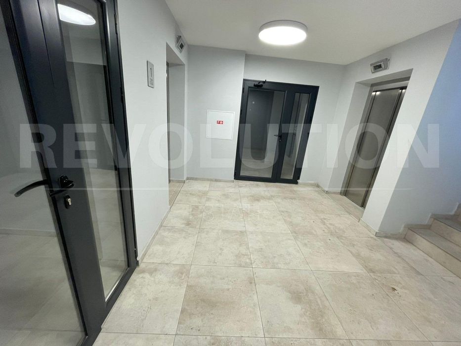 Продава се Двустаен апартамент в София, Център - 66 кв.м за 2357 €/кв.м - Снимка #4