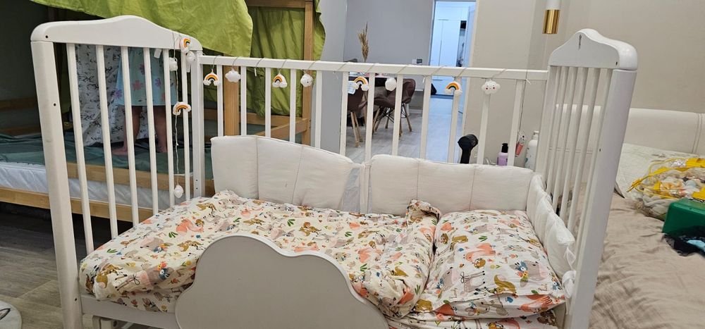 СРОЧНО!Детская кроватка с матрасом