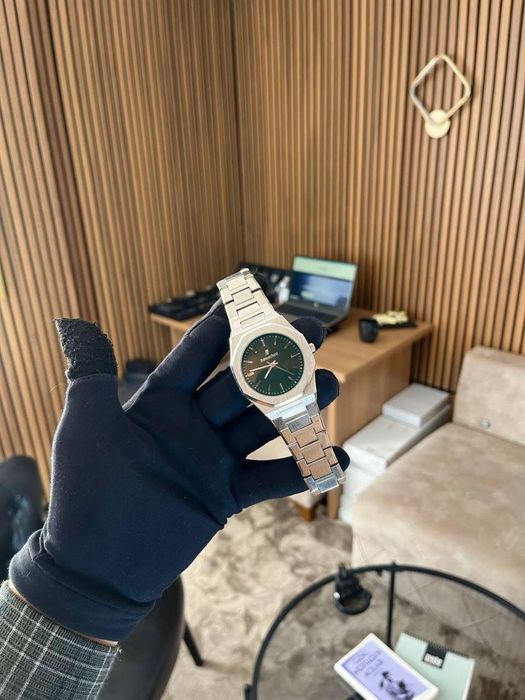 Висок клас часовници