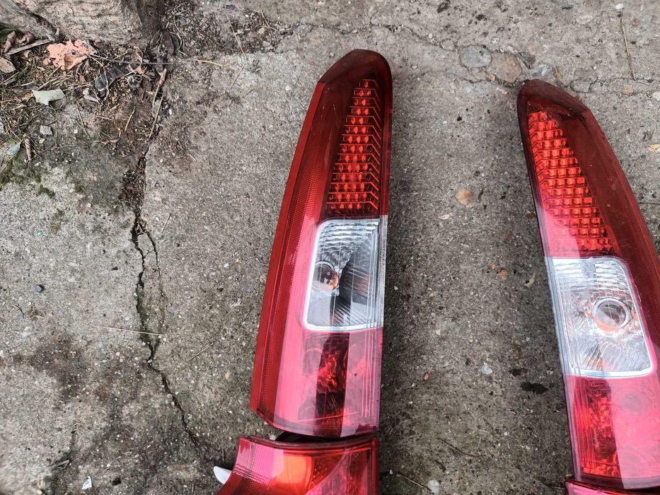 ляв и десен долен и горен стоп за волво в70 комби VOLVO V70