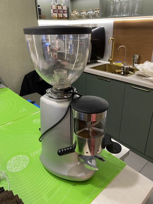 Кофемолка Mazzer Super Jolly (