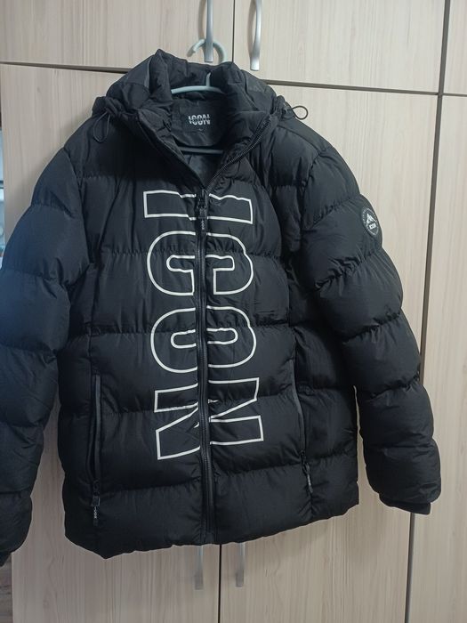 Ново мъжко черно зимно яке