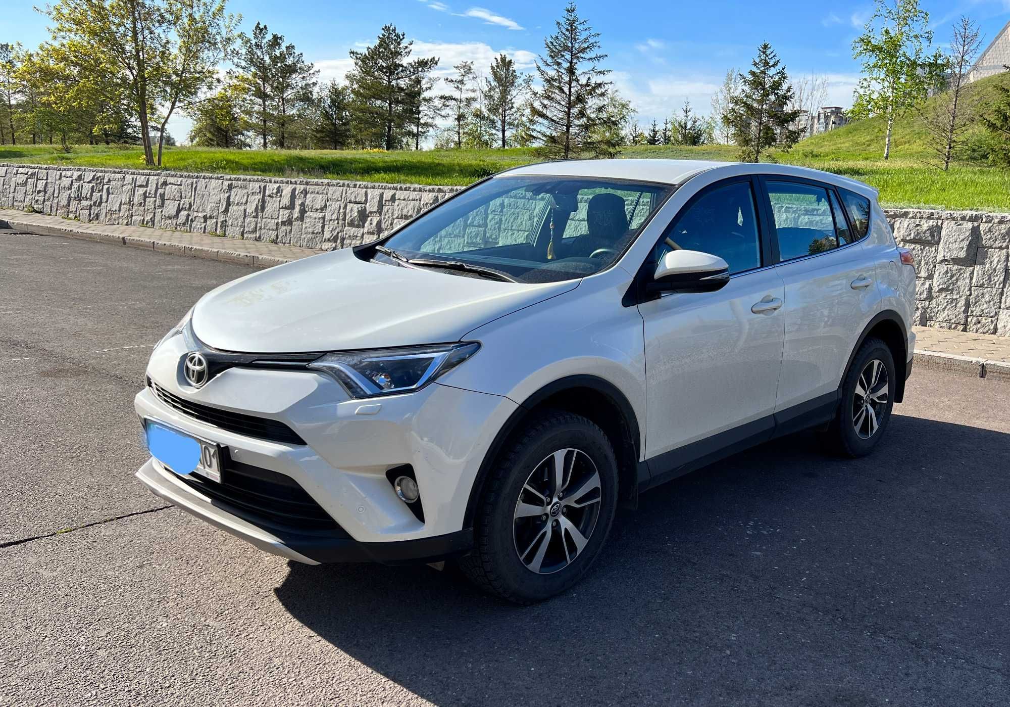 Toyota RAV 4 цена: купить Тойота RAV 4 новые и бу. Продажа авто с фото на  OLX Казахстан