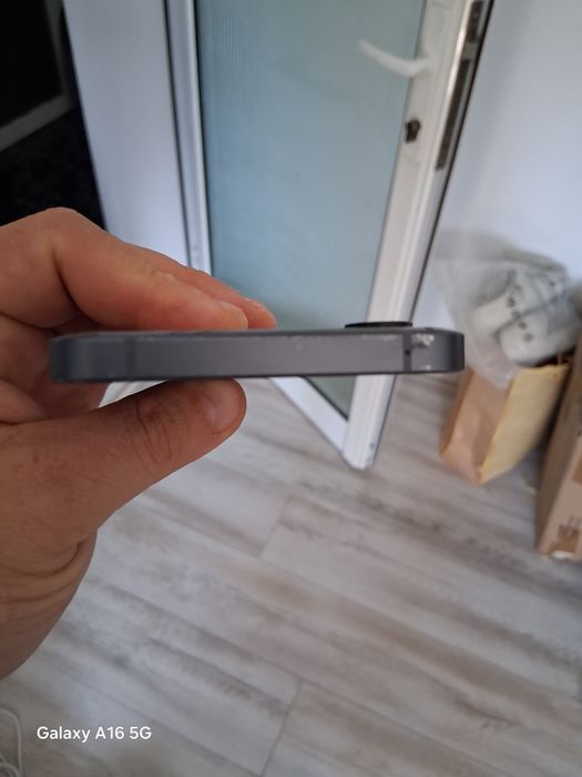 Nothing Phone (2) 12GB/256GB pt PIESE + Husa MagSafe & Cutie (Ecran Impecabil)