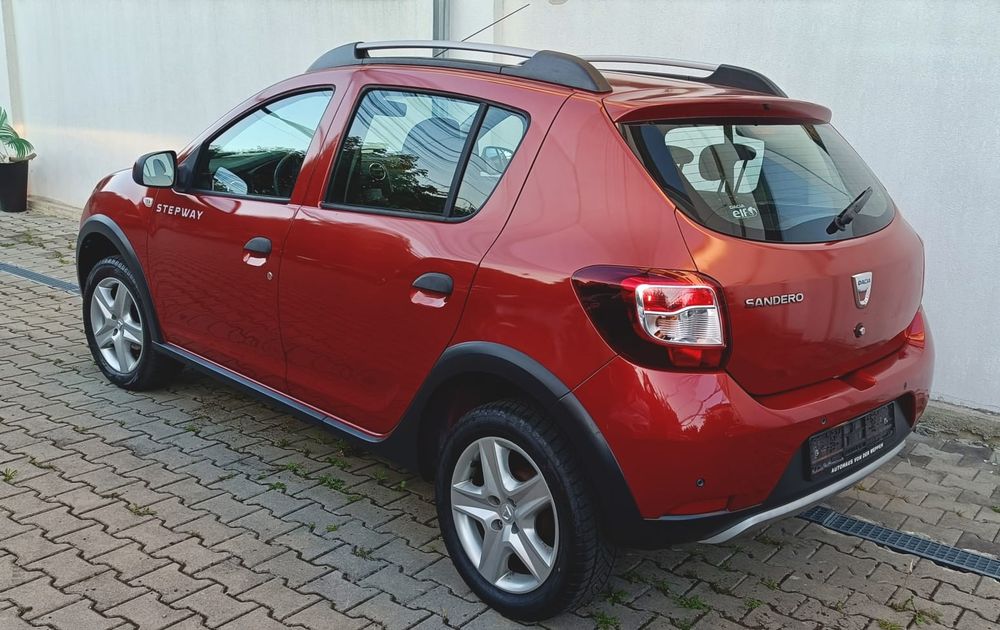 DACIA Sandero Stepway 2015 — imagine 9