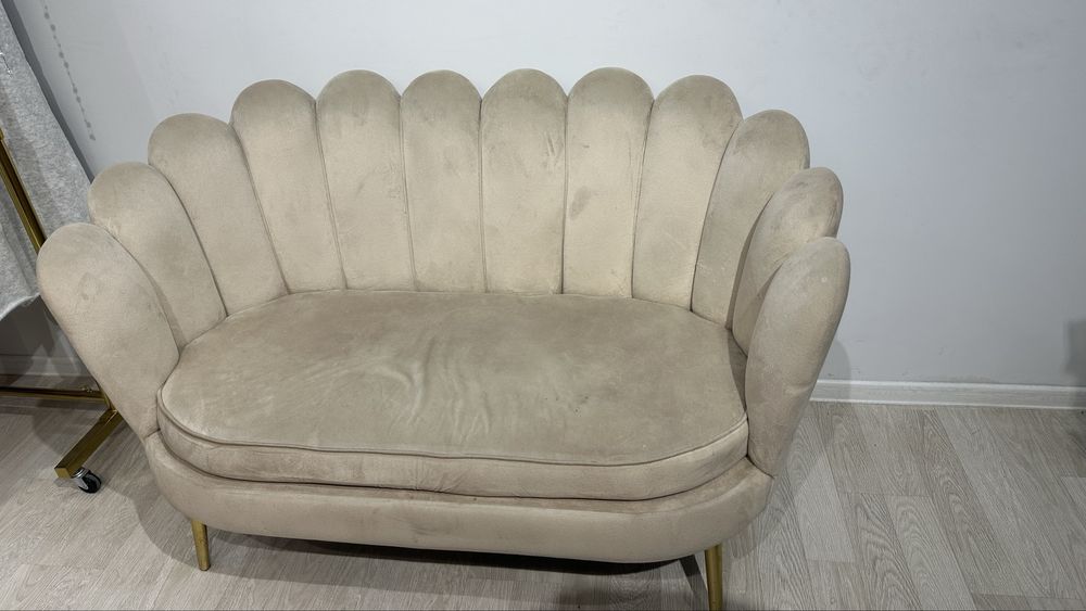 Mebel divan holati yaxshi