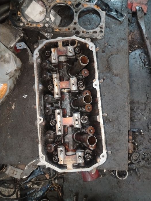 Продам запчасти 6G72