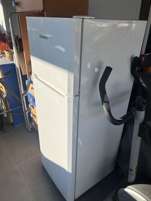 Продавам  Хладилник