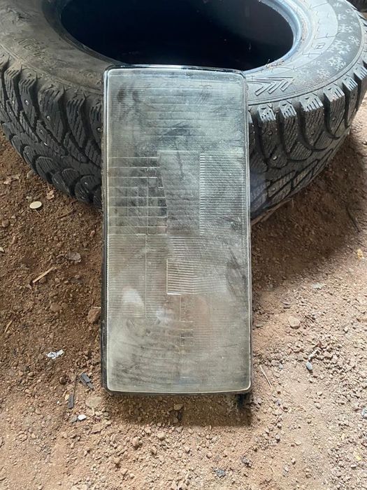 Стекло фары сатылады