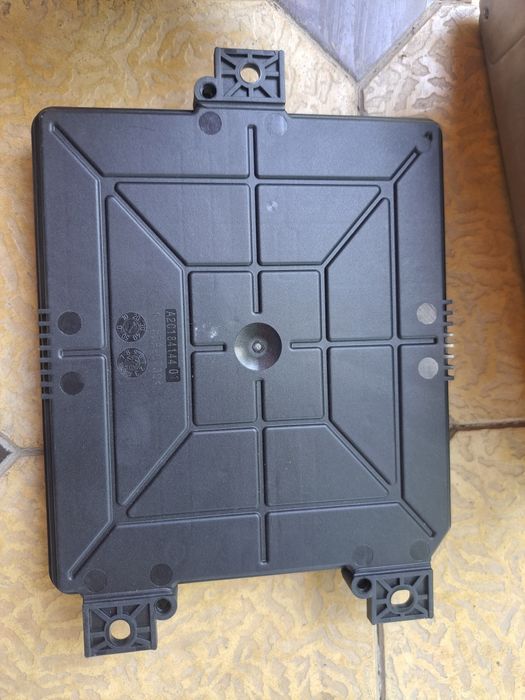 Mercedes W206 BCM Body Control Module Continental
Part number: A 206 9