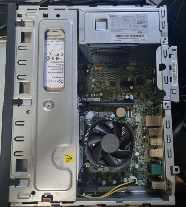 calculator Lenovo SFF 3102..i3 gen 7..8 gb Ddr4..carcasa subtire.