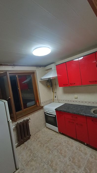 2 xonali kvartira sotiladi.