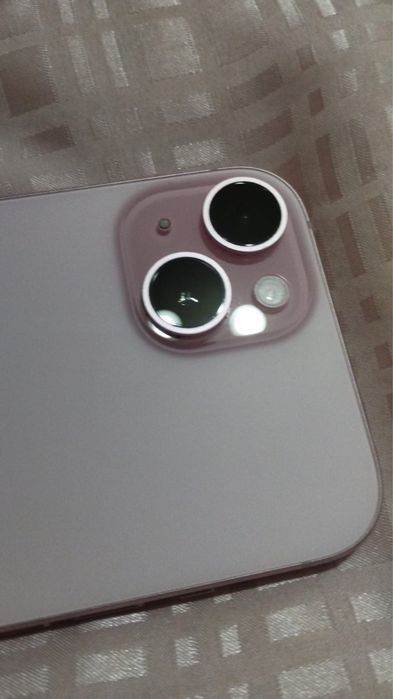 iPhone 15, 128 гб, в идеальном состоянии