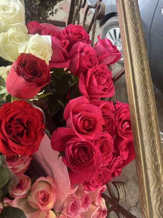 Розы букет свежие срочно