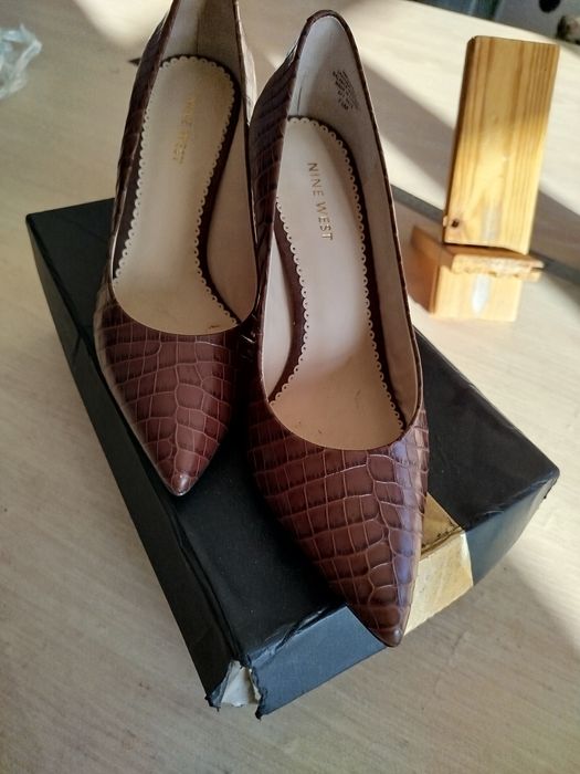 Продам вечерние туфли