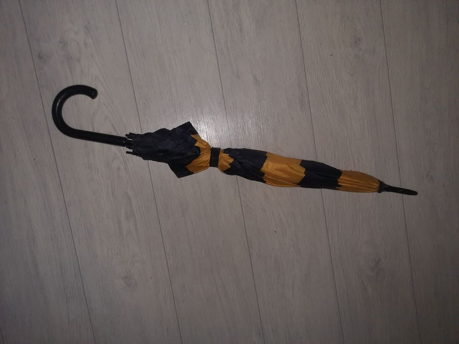 Зонт большой з а Шок олад отдам