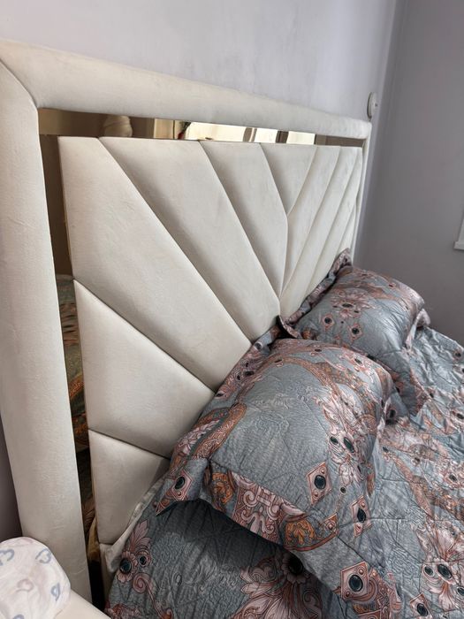 Двуспальная кровать+шкаф