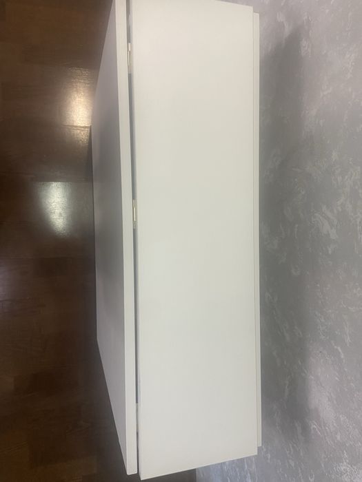 Продам стол книжка